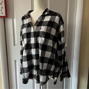 Levi’s Black and White Checkered Button-Up Shirt